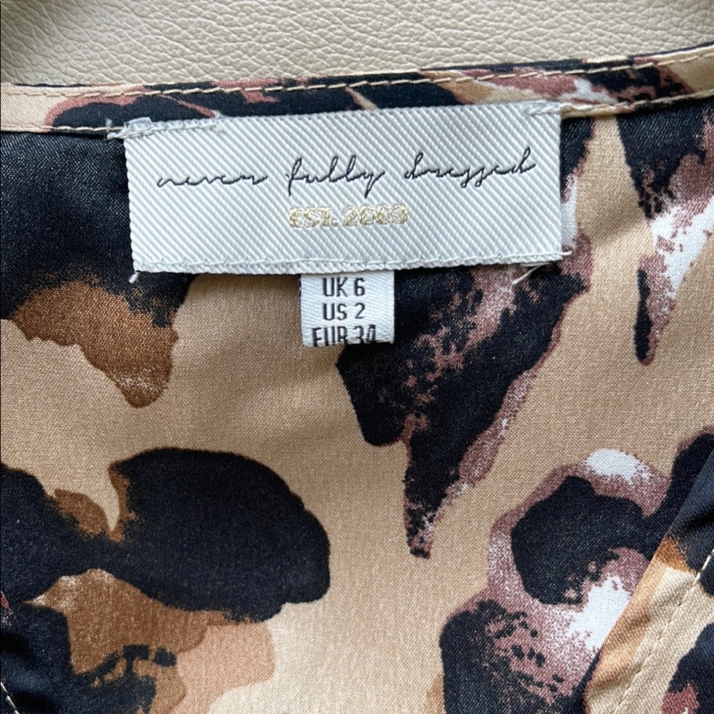 Never Fully Dressed Leopard Print Sleeveless Wrap… - image 4
